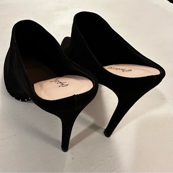 Qupid Vanessa Stud Mule Velvet Leatherette Black Size 8.5 - Picture 6 of 15